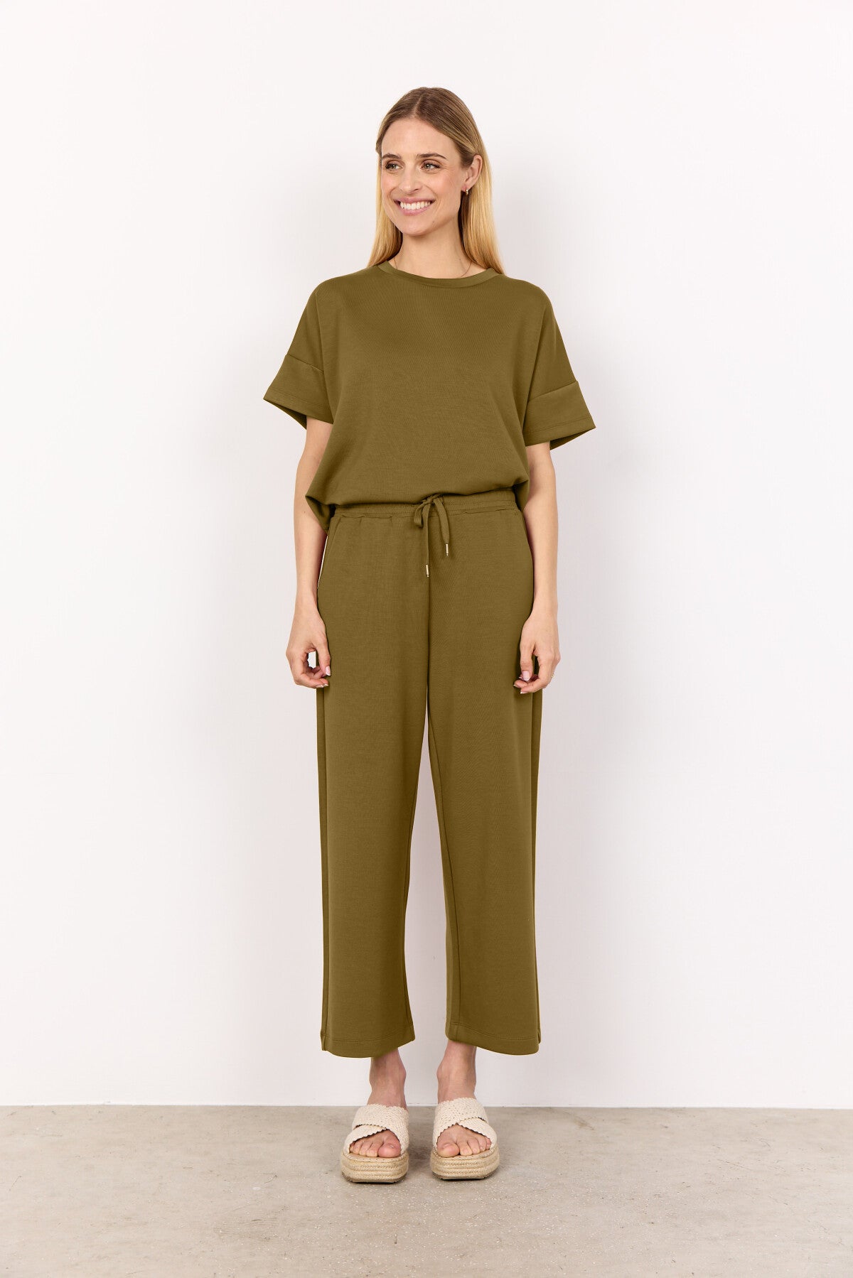 SC-BANU 184 T-shirt Olive