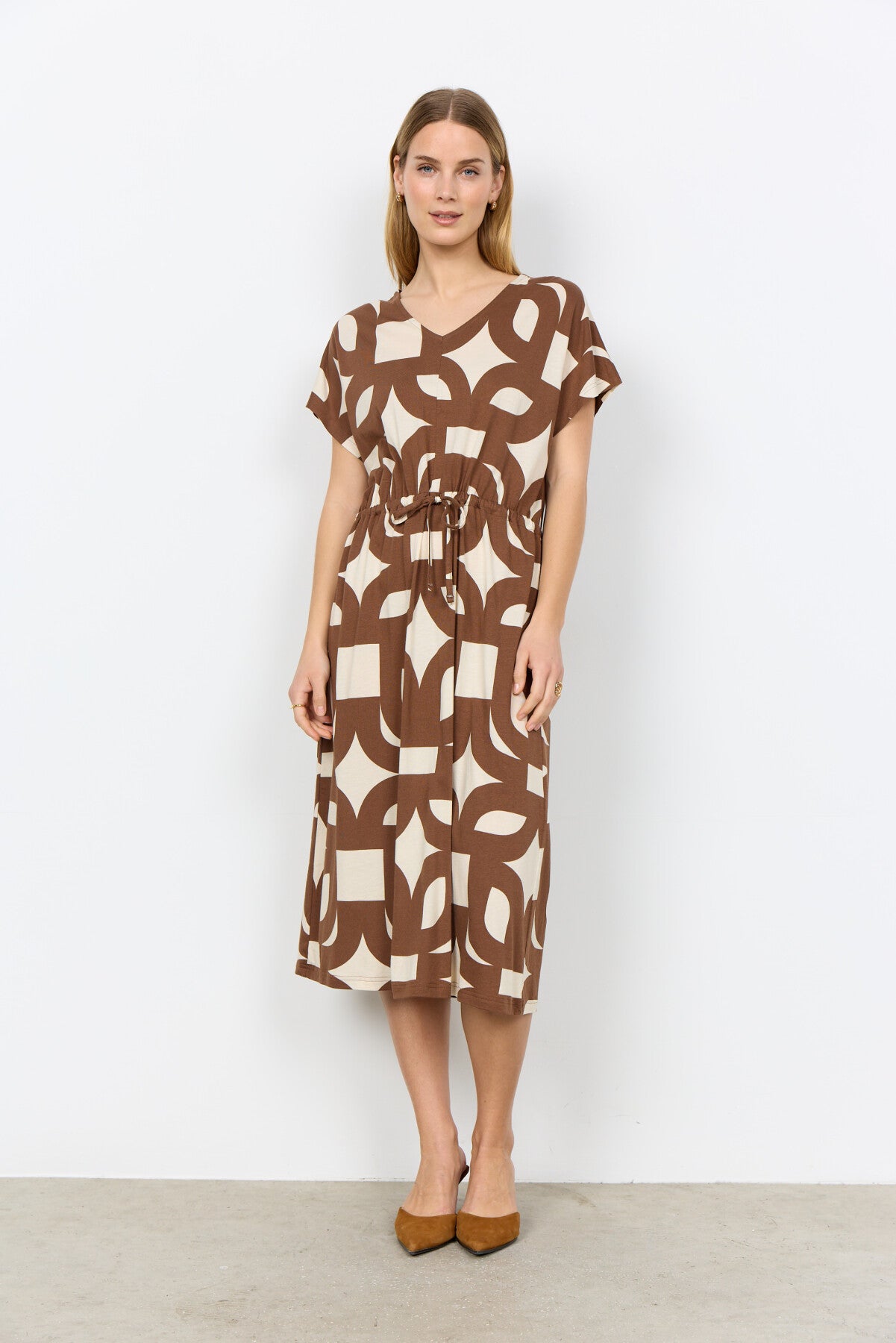 SC-FELICITY AOP 543 Dress in Brown from soyaconcept –