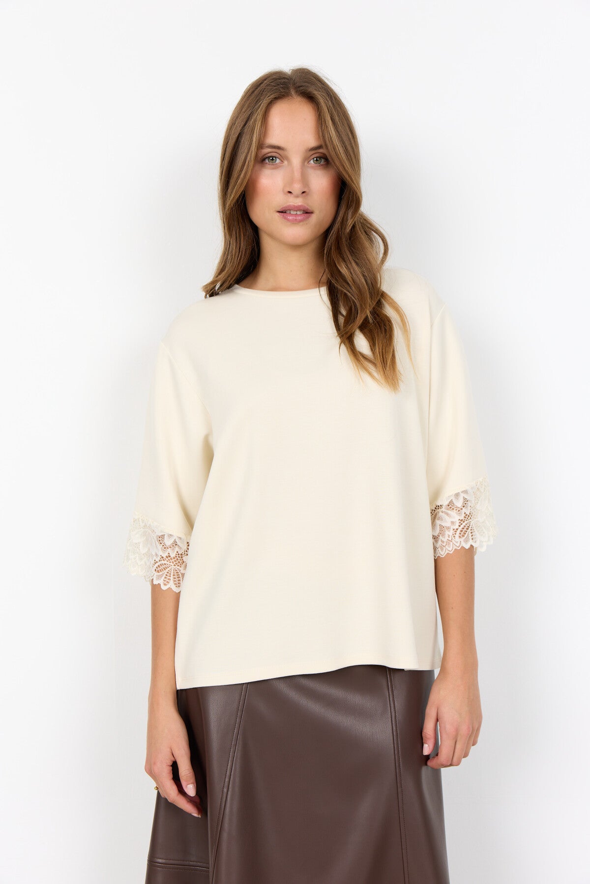 SC-BANU 266 T-shirt Cream