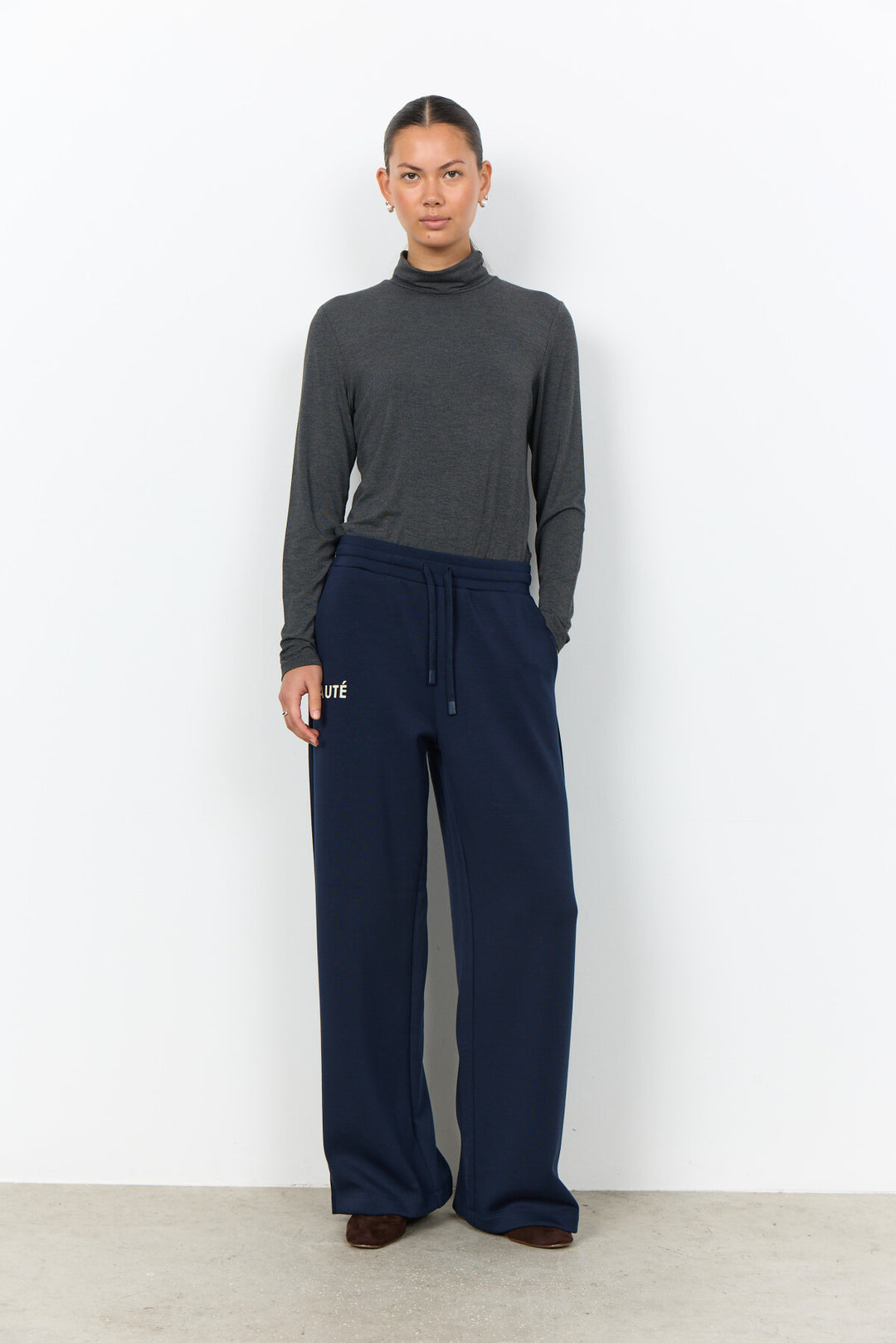 SC-JANNY 23 Pants in Navy from soyaconcept | Soyaconcept.com