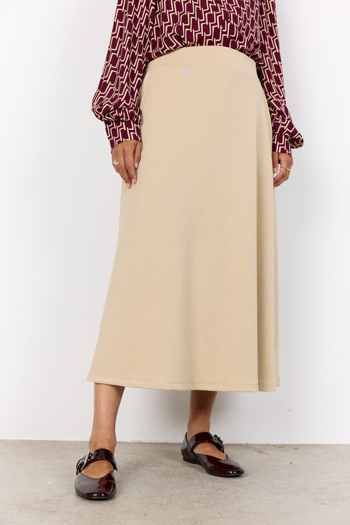 SC-BANU 258 Skirt Sand