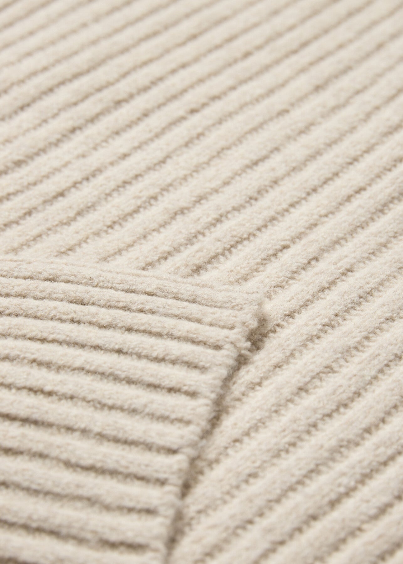 SC-SELANA 5 Scarf Cream