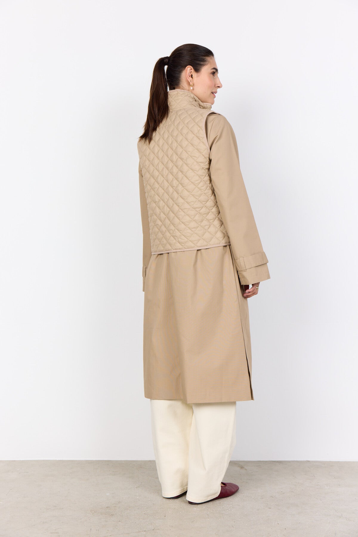 SC-BENETE 1 Waistcoat Dark sand