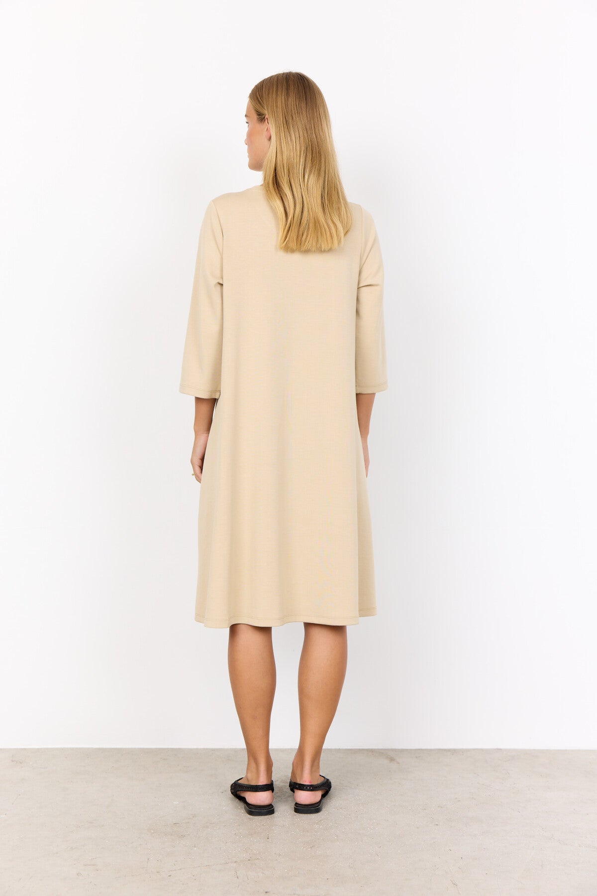 SC-BANU 155 Dress Sand