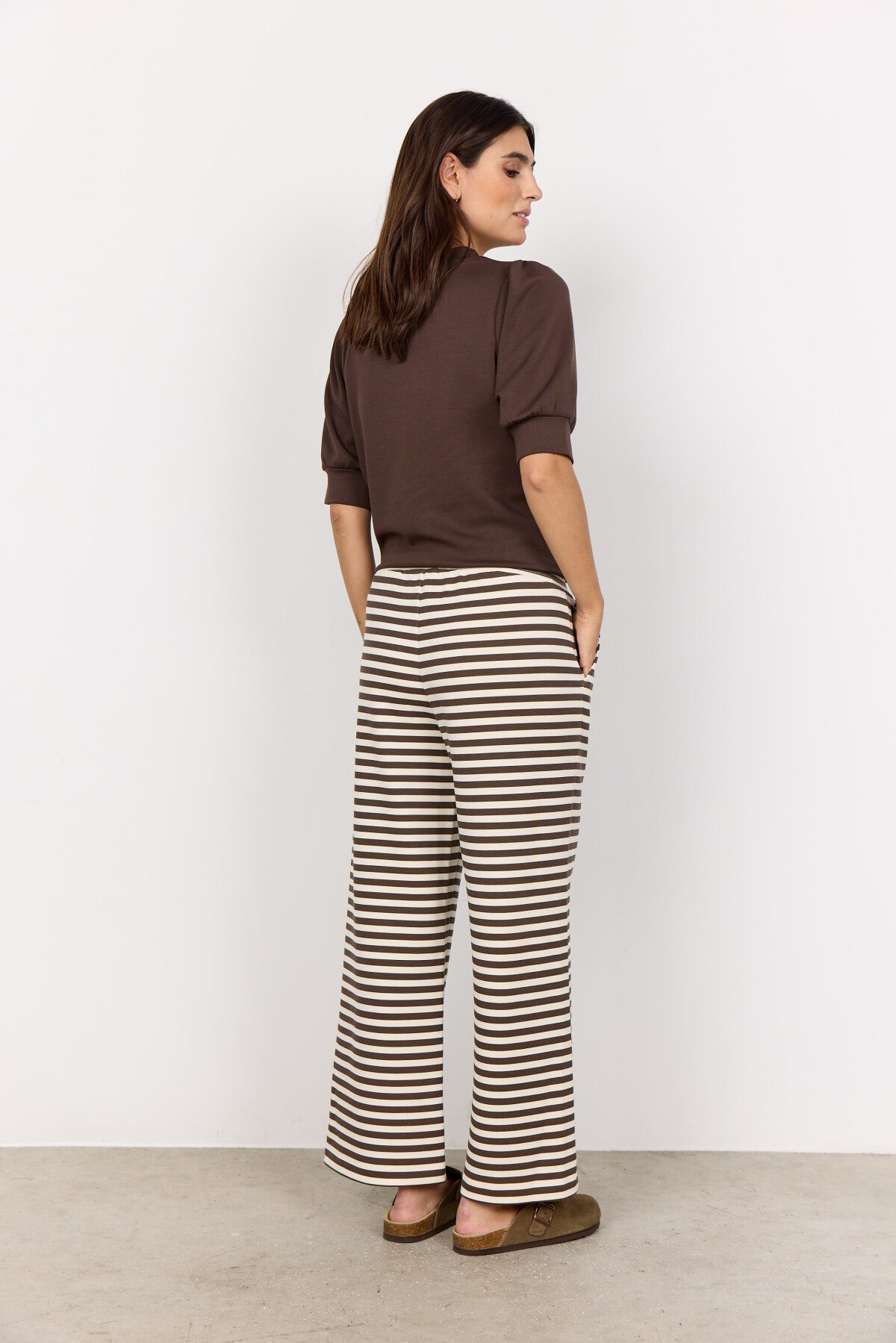 SC-BANU 83 T-shirt Dark brown