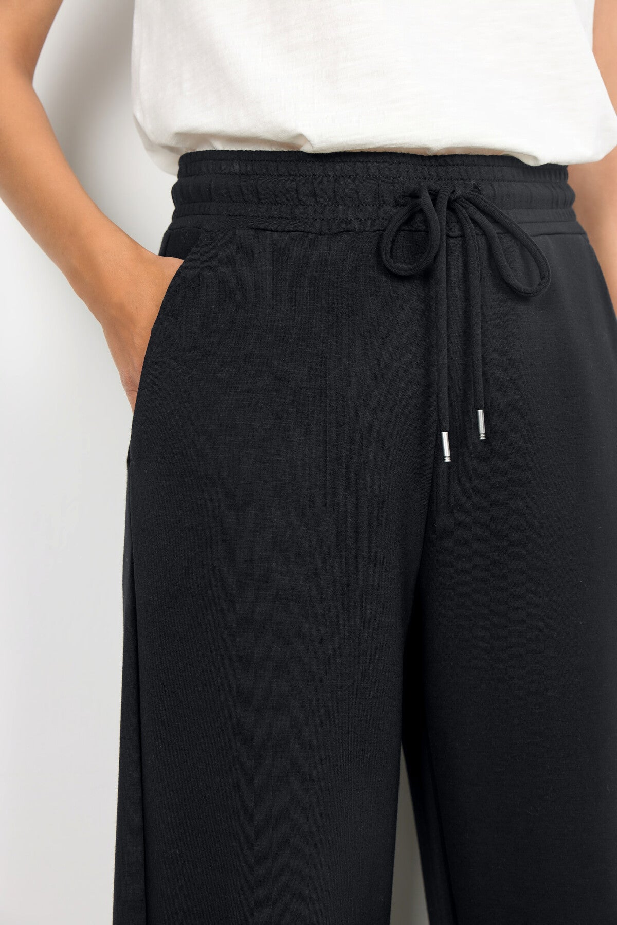 SC-BANU 33 Pants Black