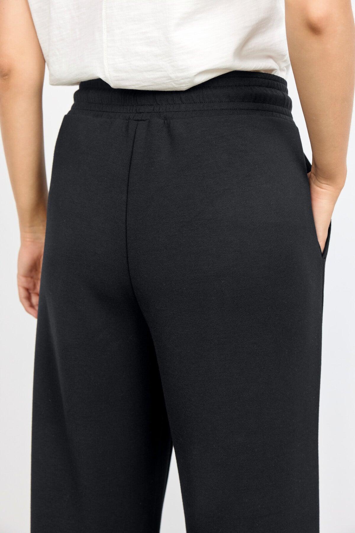 SC-BANU 33 Pants Black
