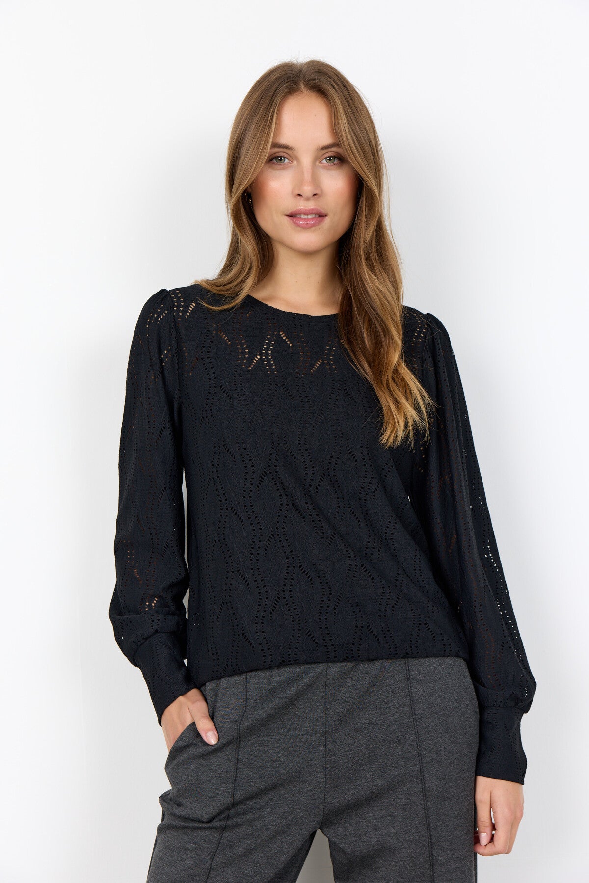 SC-ATHARI 1 Blouse Black