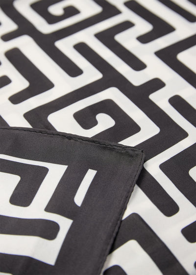 SC-VINONA 1 Scarf Black