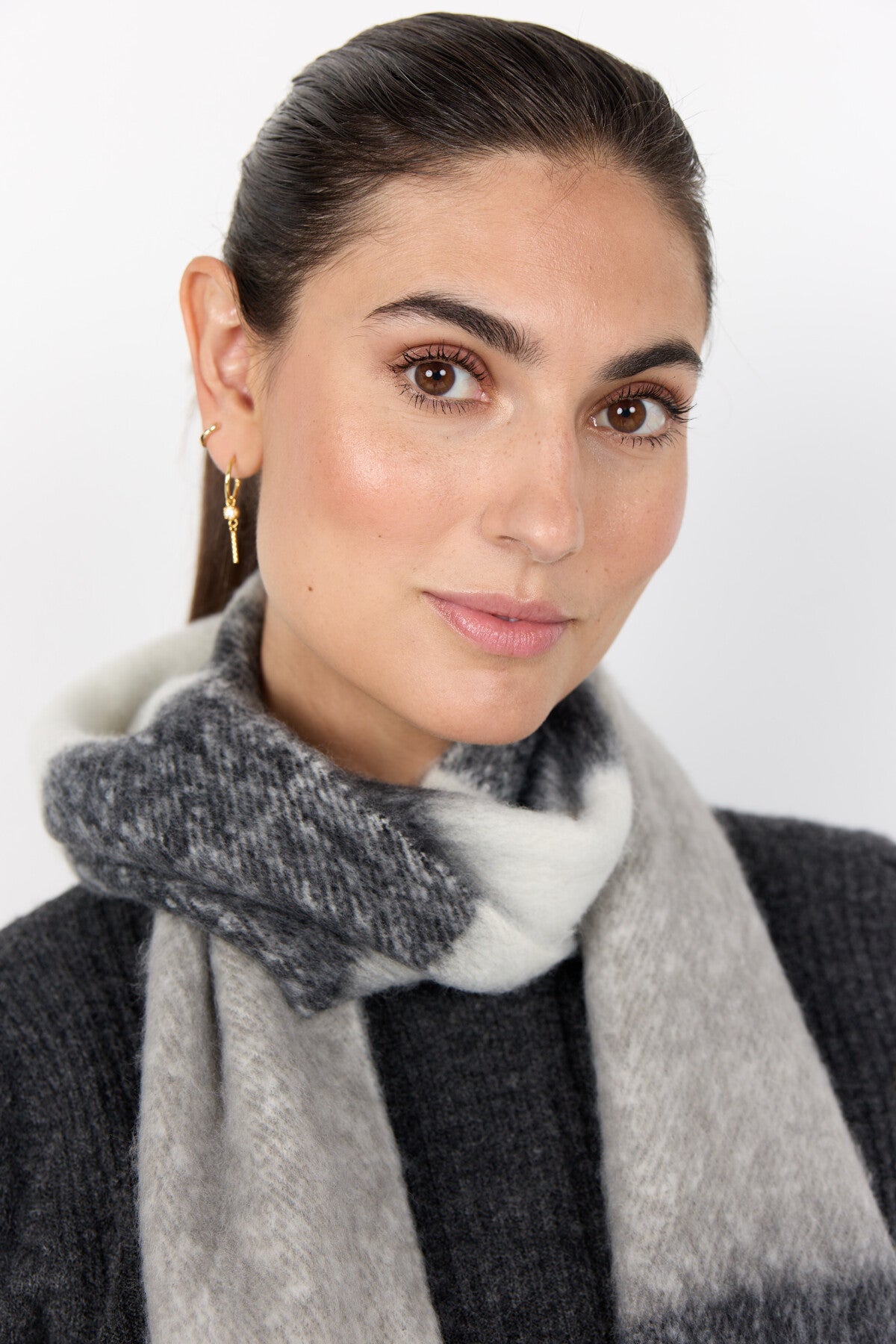 SC-SENELLA 1 Scarf Black