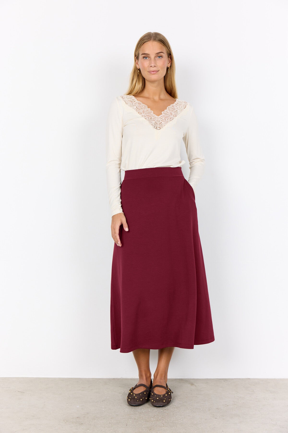 SC-BANU 258 Skirt Bordeaux