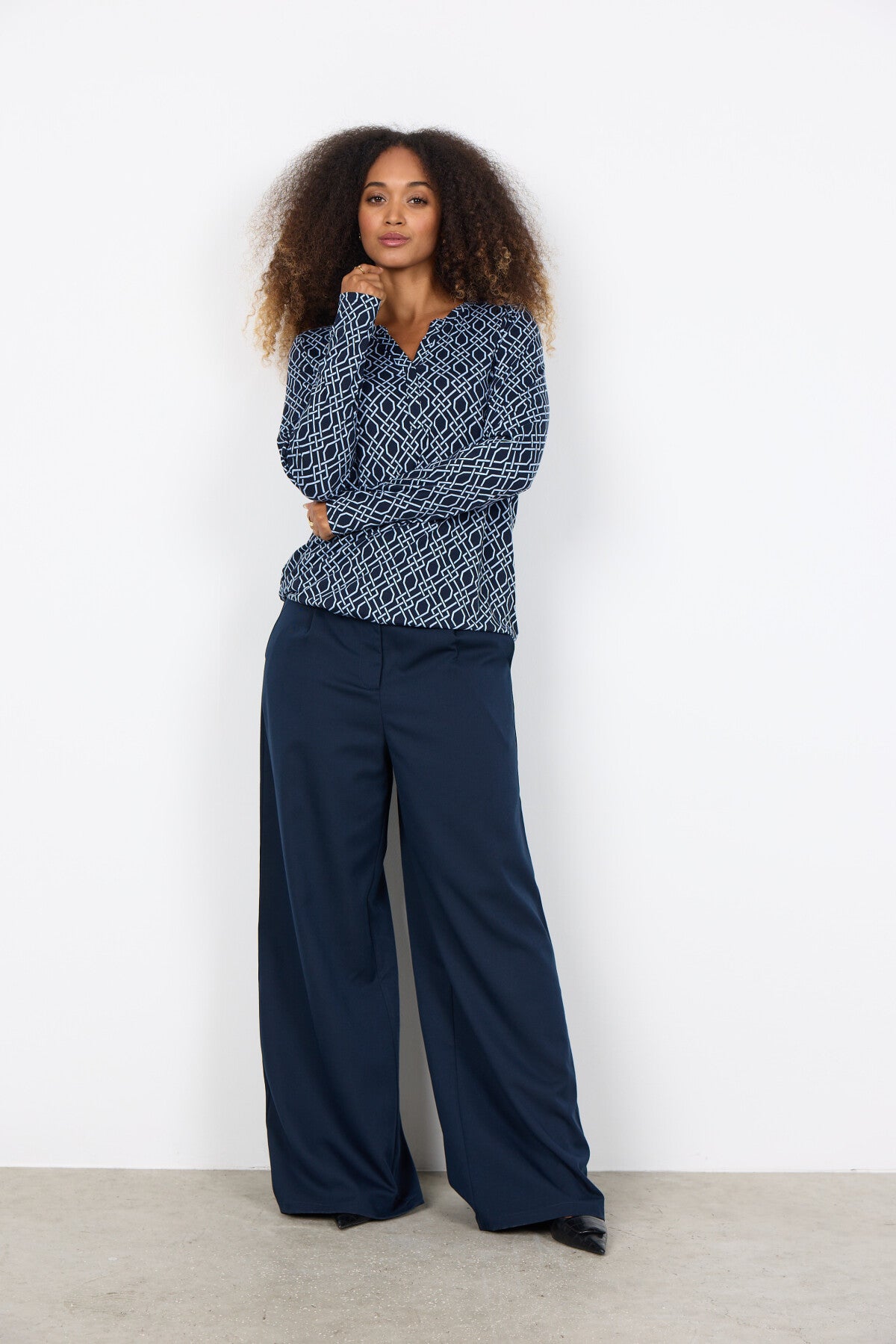 SC-FELICITY AOP 530 Blouse Navy