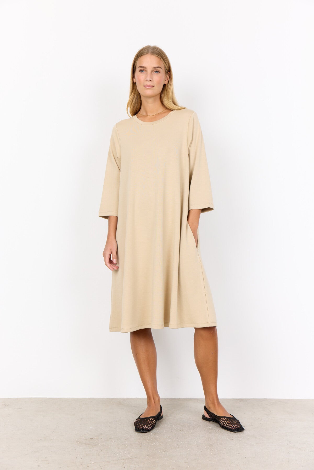 SC-BANU 155 Dress Sand