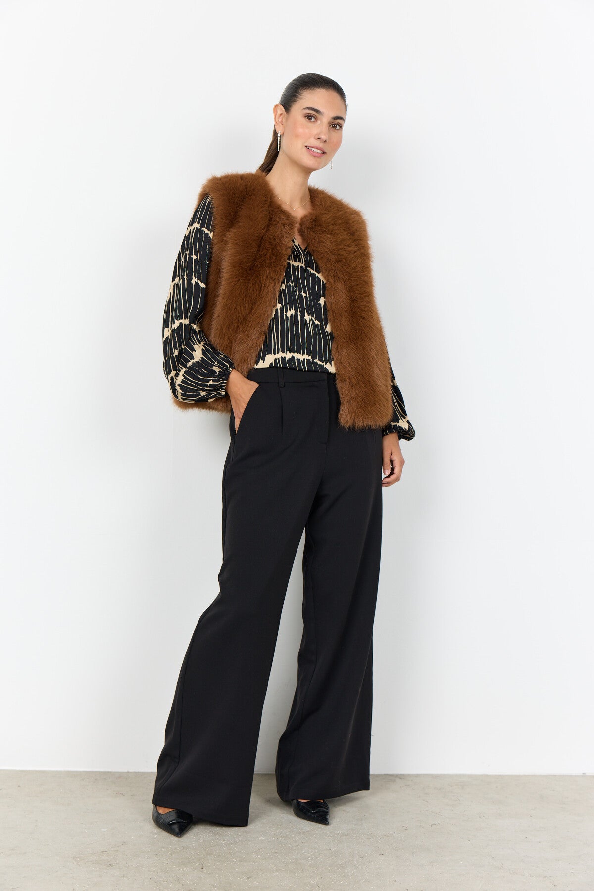 SC-NAIDA 3 Waistcoat Brown