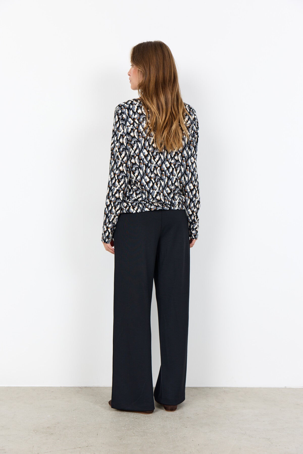 SC-FELICITY AOP 527 Blouse Black