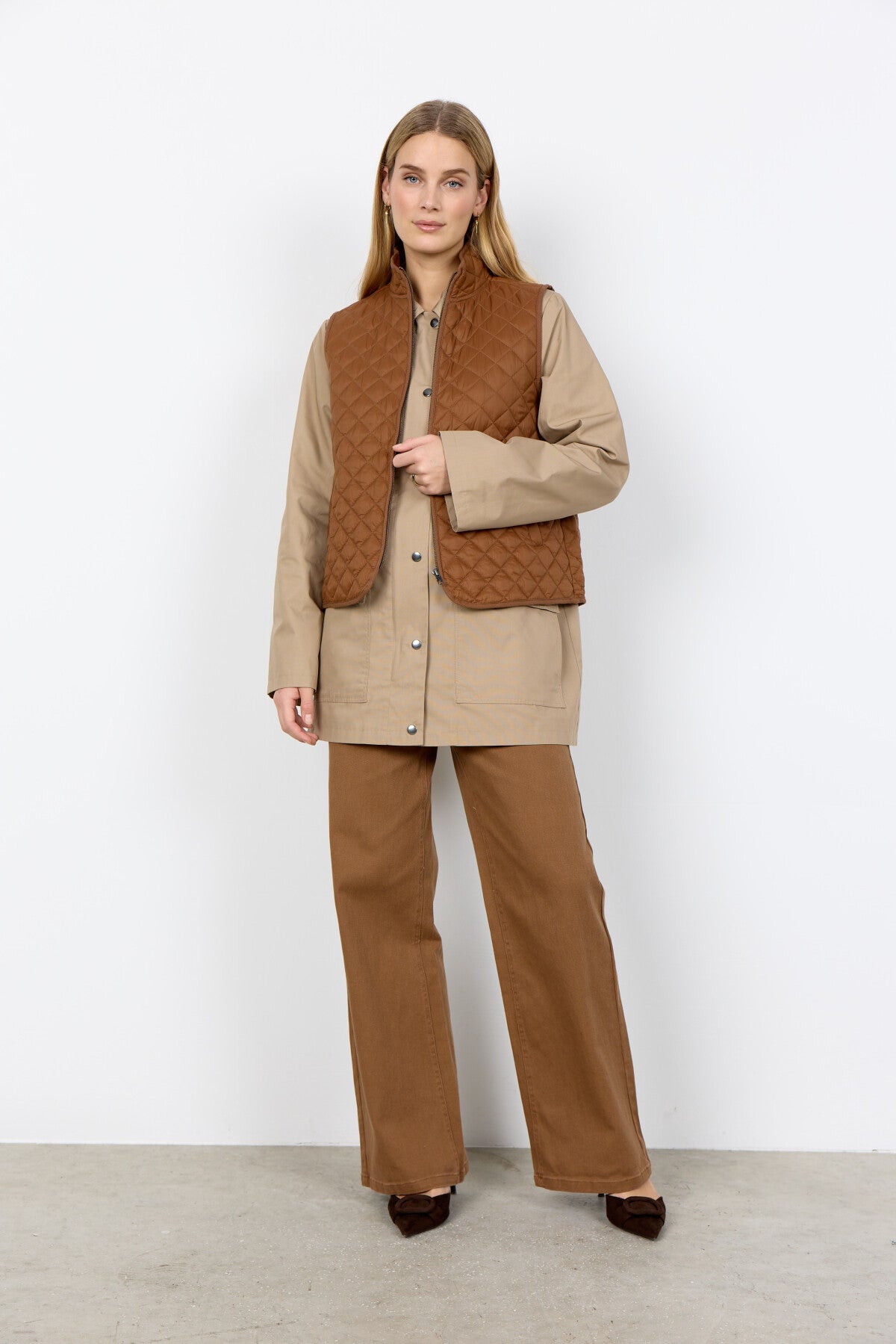 SC-BENETE 1 Waistcoat Camel