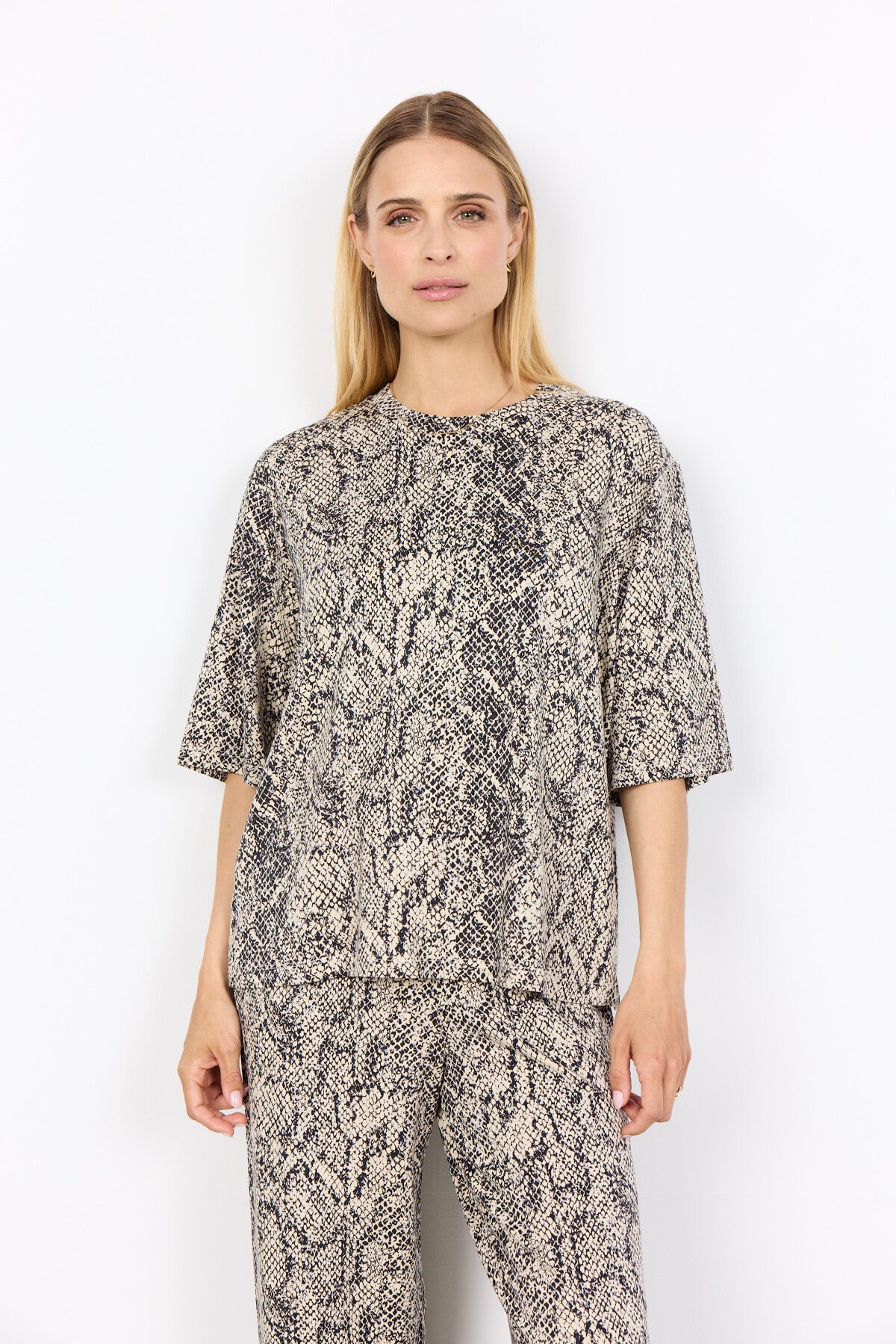 SC-VIOLET 1 T-shirt Cream