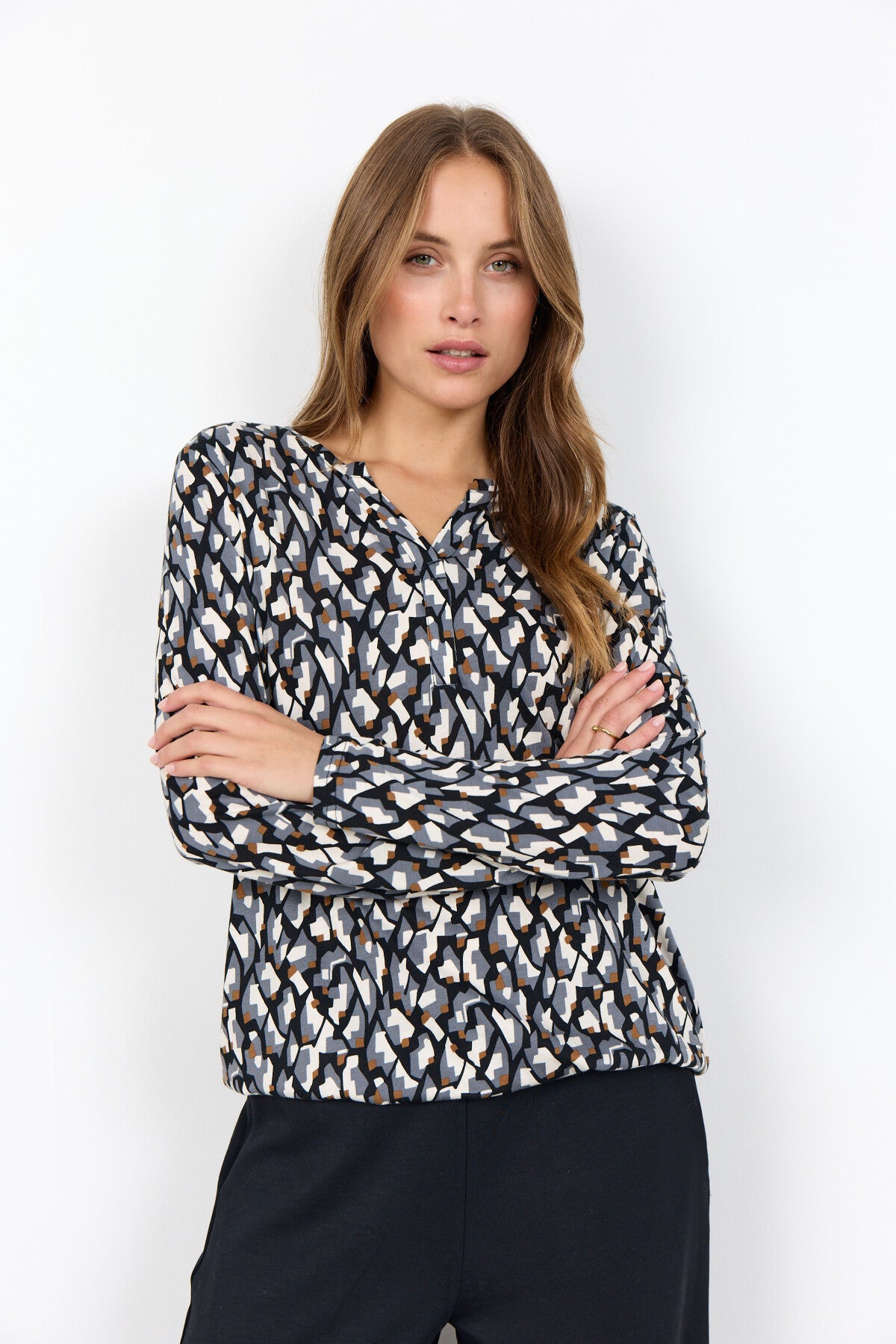 SC-FELICITY AOP 527 Blouse Black