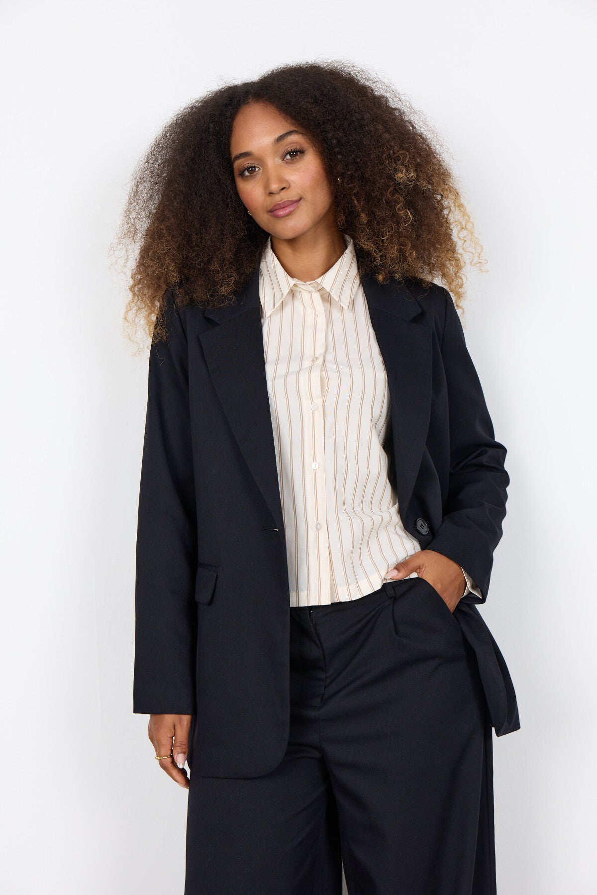 SC-BETH 2 Blazer Black