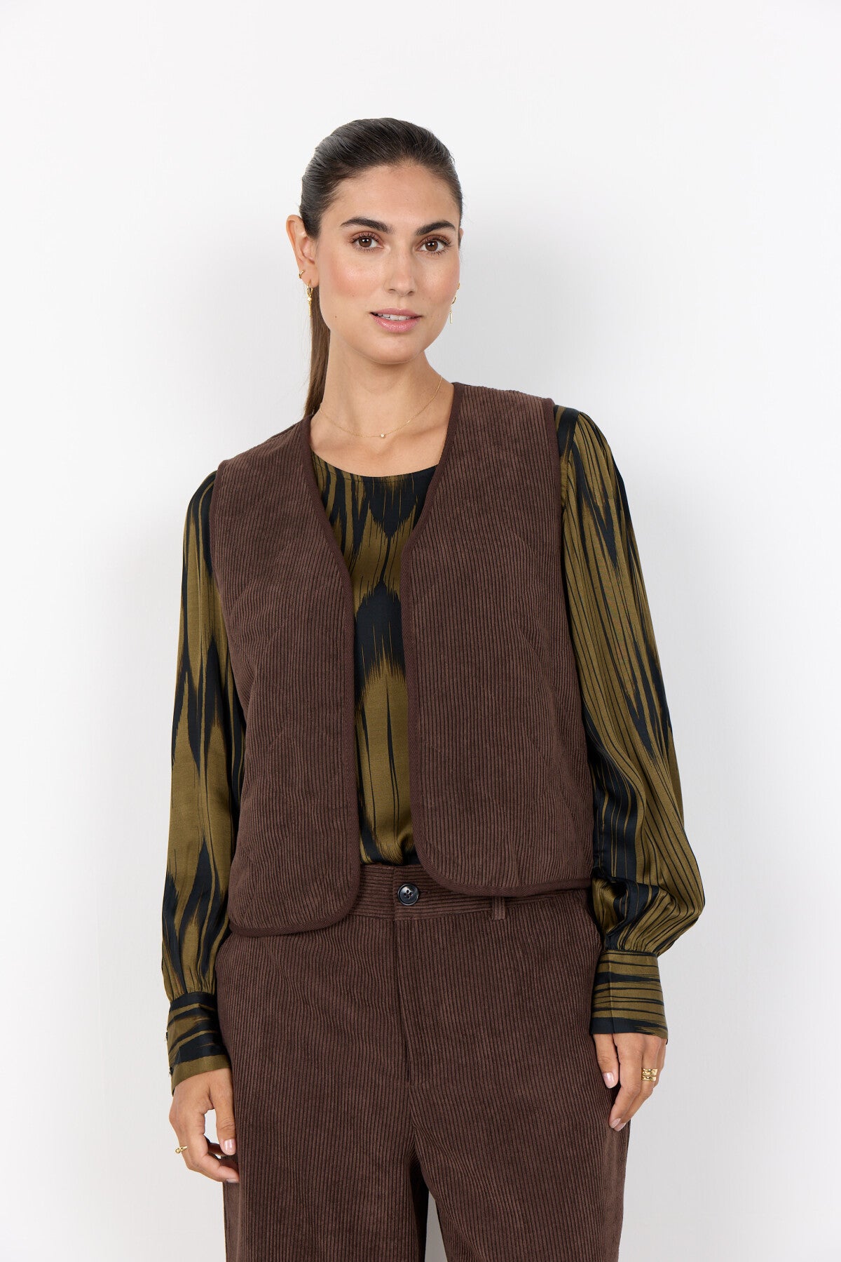 SC-BINDI 17 Waistcoat Dark brown