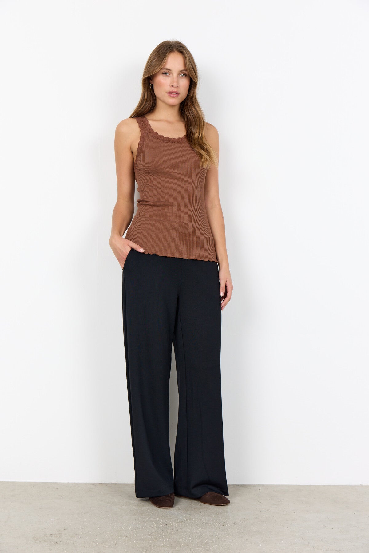 SC-SARONA 1 Top Camel