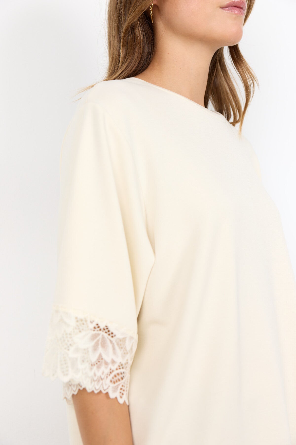 SC-BANU 266 T-shirt Cream